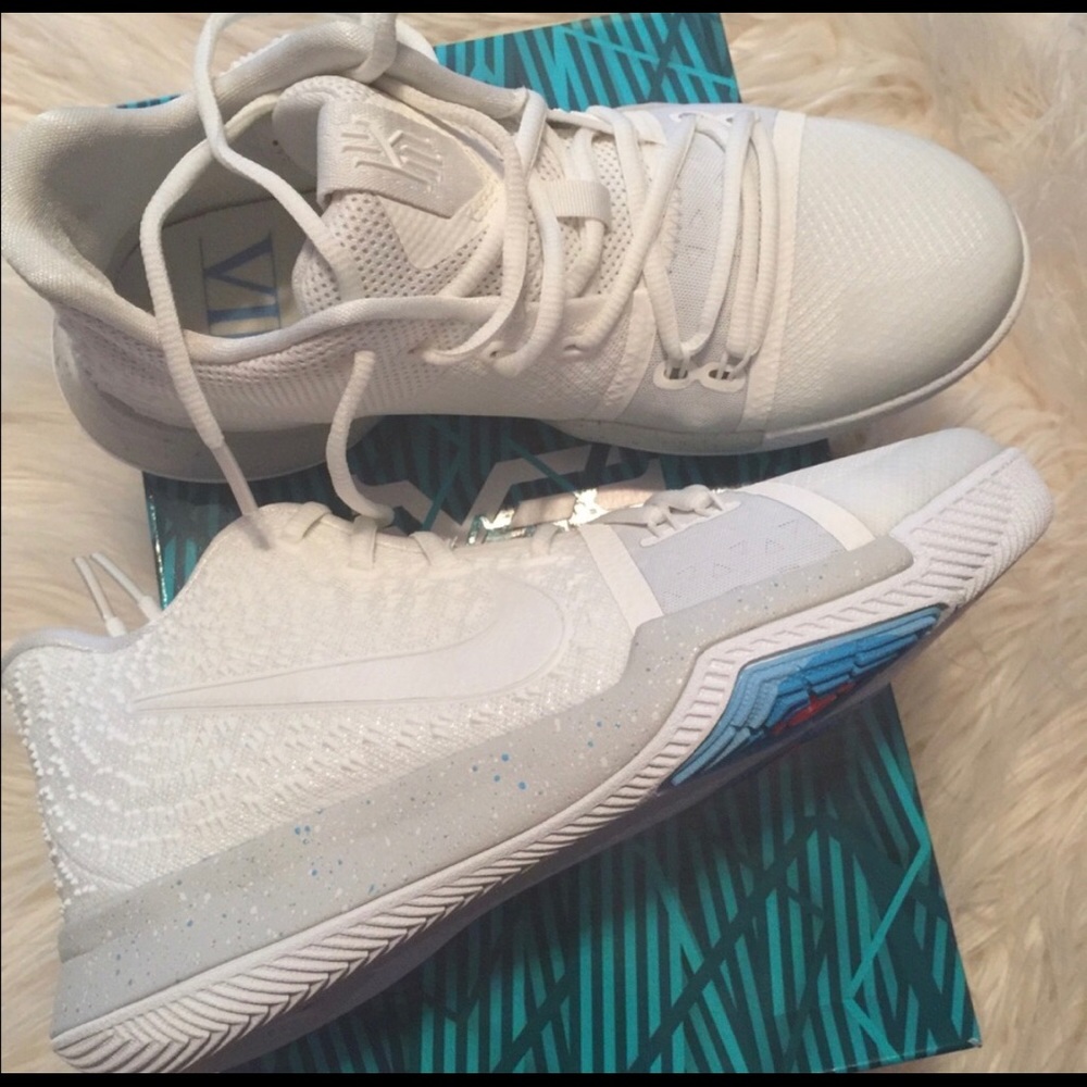Nike Kyrie 3